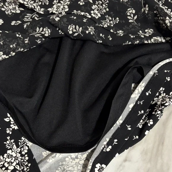 Charter Club Black White Floral Sheer Blouse Petite Small - Picture 8 of 12